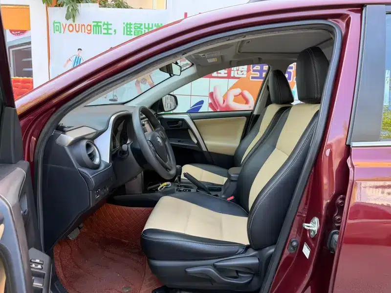 2018 RAV4 2.0L CVT 2WD Fashion X Edition — миниатюра 13