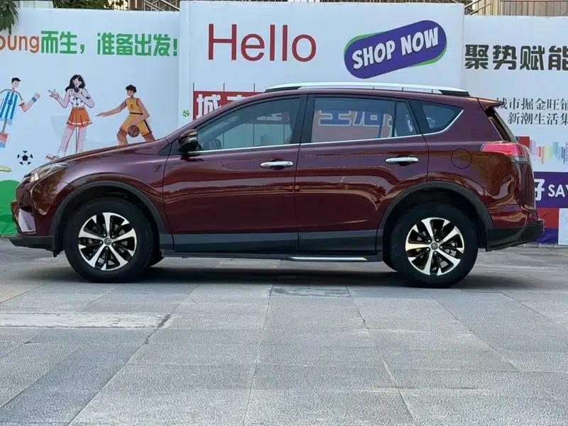 2018 RAV4 2.0L CVT 2WD Fashion X Edition — миниатюра 4