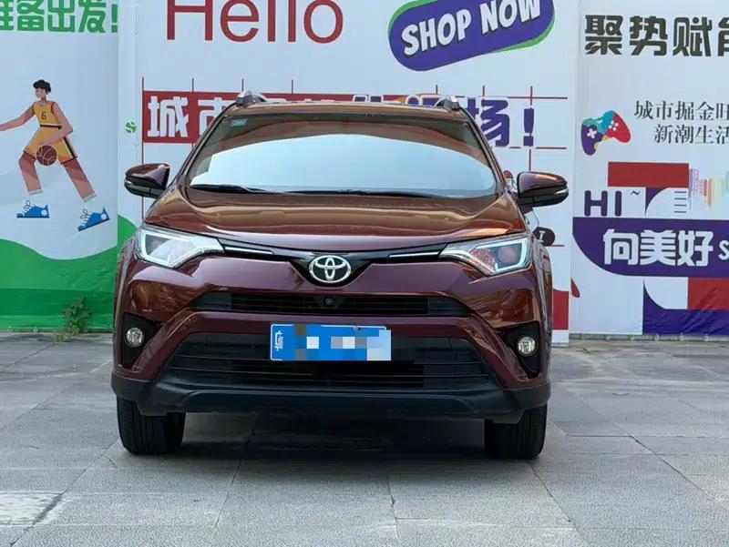 2018 RAV4 2.0L CVT 2WD Fashion X Edition — миниатюра 9