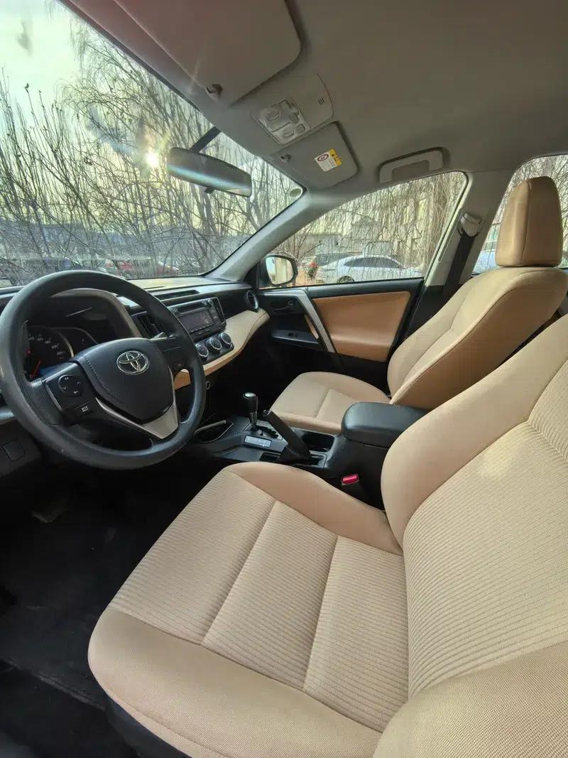2018 RAV4 2.0L CVT 2WD Fashion X Edition — миниатюра 8