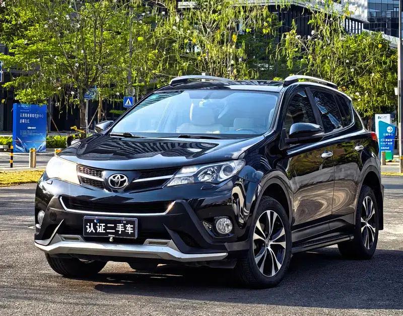 2015 RAV4 2.5L Automatic 4WD Luxury Edition — миниатюра 1