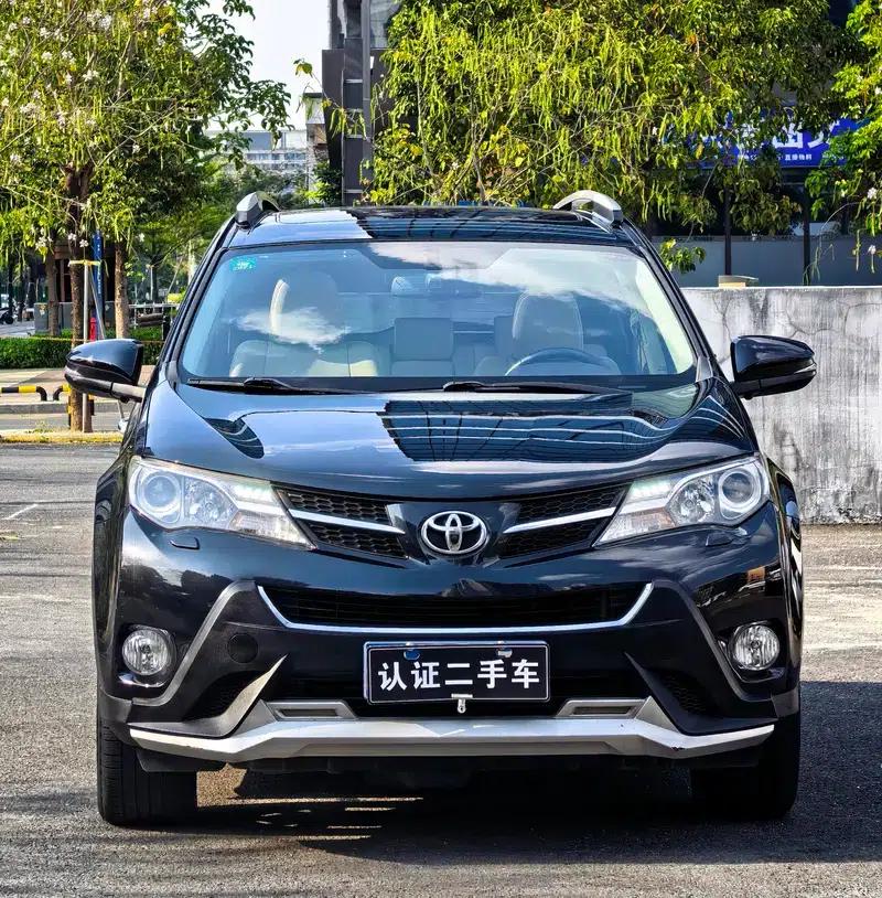 2015 RAV4 2.5L Automatic 4WD Luxury Edition — миниатюра 2