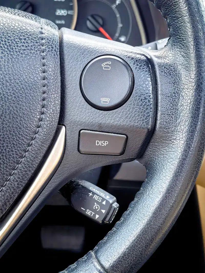 2015 RAV4 2.5L Automatic 4WD Luxury Edition — миниатюра 12