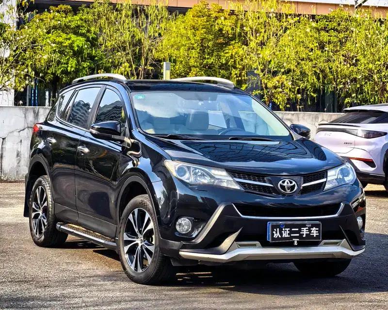2015 RAV4 2.5L Automatic 4WD Luxury Edition — миниатюра 3