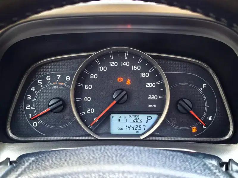 2015 RAV4 2.5L Automatic 4WD Luxury Edition — миниатюра 21