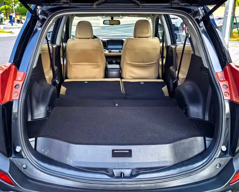 2015 RAV4 2.5L Automatic 4WD Luxury Edition — миниатюра 30