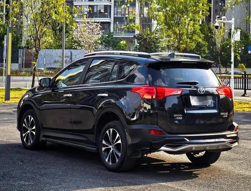2015 RAV4 2.5L Automatic 4WD Luxury Edition — миниатюра 4