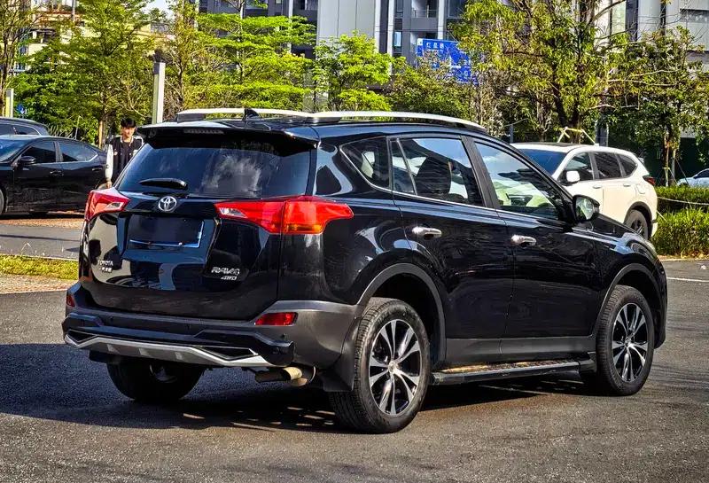 2015 RAV4 2.5L Automatic 4WD Luxury Edition — миниатюра 6