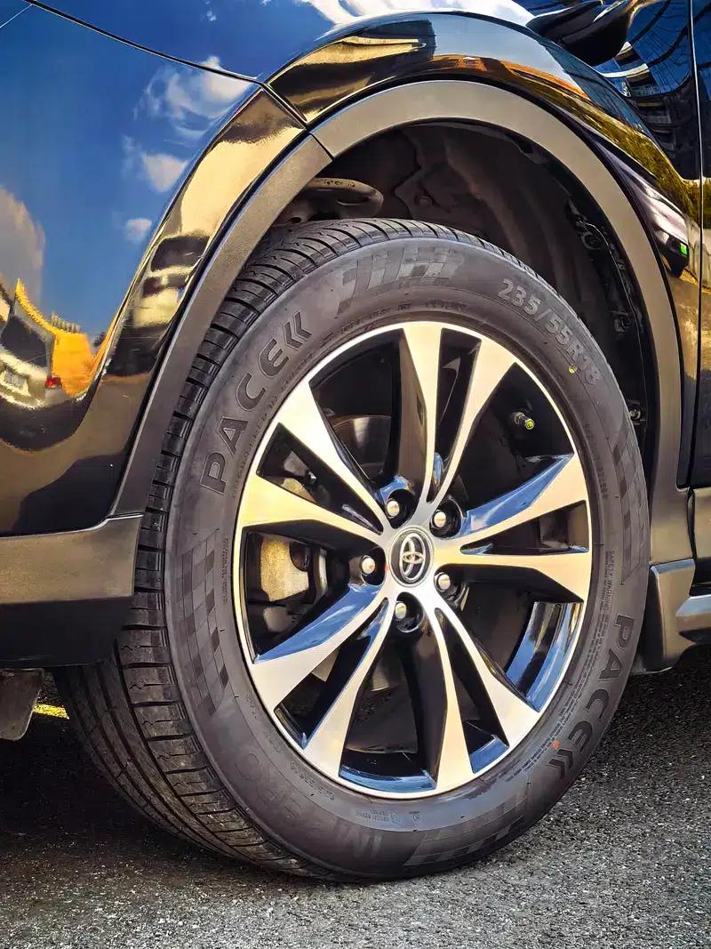 2015 RAV4 2.5L Automatic 4WD Luxury Edition — миниатюра 9