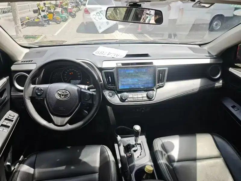 2016 RAV4 2.0L CVT 2WD Fashion Edition — миниатюра 7