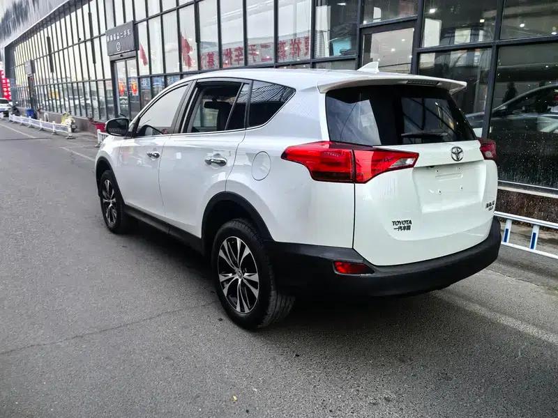 2013 RAV4 2.5L Automatic 4WD Elite Edition — миниатюра 4