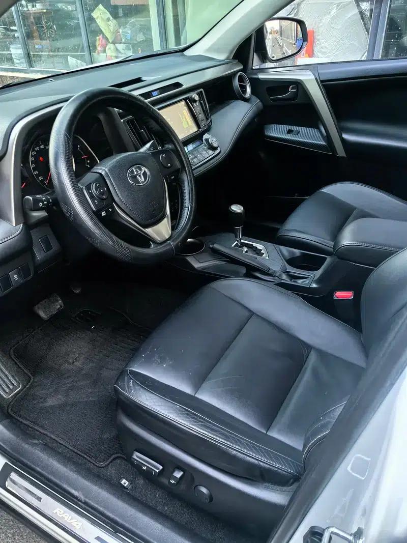 2013 RAV4 2.5L Automatic 4WD Elite Edition — миниатюра 8