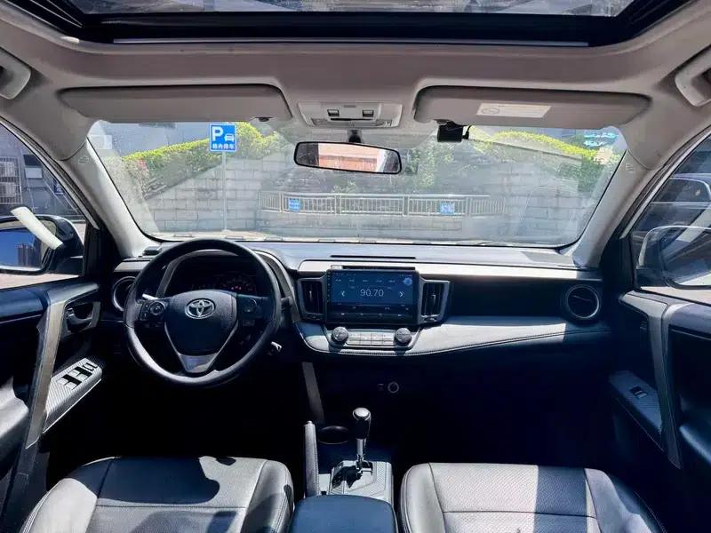 2015 RAV4 2.0L CVT 2WD Fashion Edition — миниатюра 11