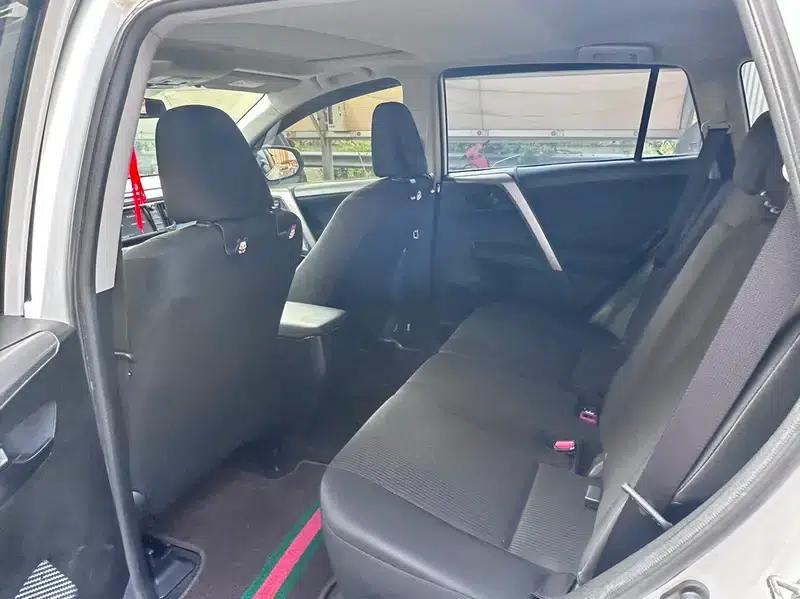 2015 RAV4 2.0L CVT 2WD Fashion Edition — миниатюра 9