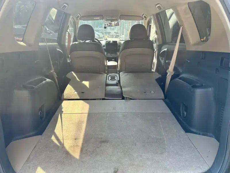 2011 RAV4 2.0L Automatic Classic Edition — миниатюра 14