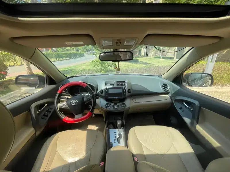 2012 RAV4 Luxury Edition 2.4L Automatic 4WD — миниатюра 7