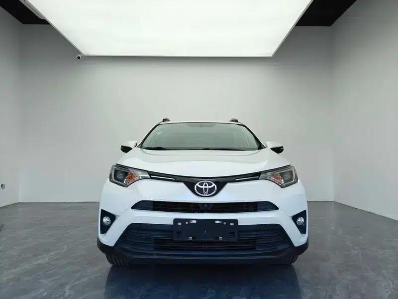 2016 RAV4 2.0L CVT 2WD Fashion Edition — миниатюра 2