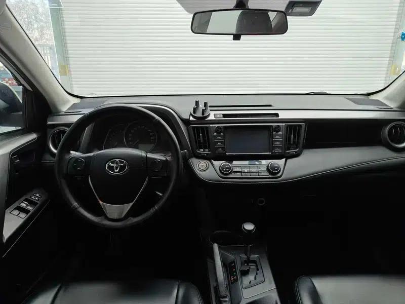 2016 RAV4 2.0L CVT 2WD Fashion Edition — миниатюра 12