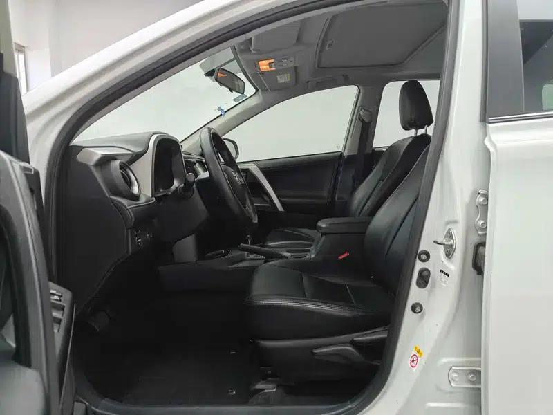 2016 RAV4 2.0L CVT 2WD Fashion Edition — миниатюра 13