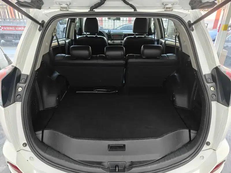 2016 RAV4 2.0L CVT 2WD Fashion Edition — миниатюра 18