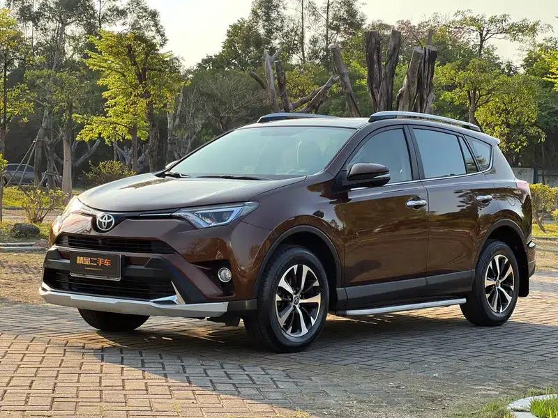 2016 RAV4 2.0L CVT 2WD Smart Edition — миниатюра 1