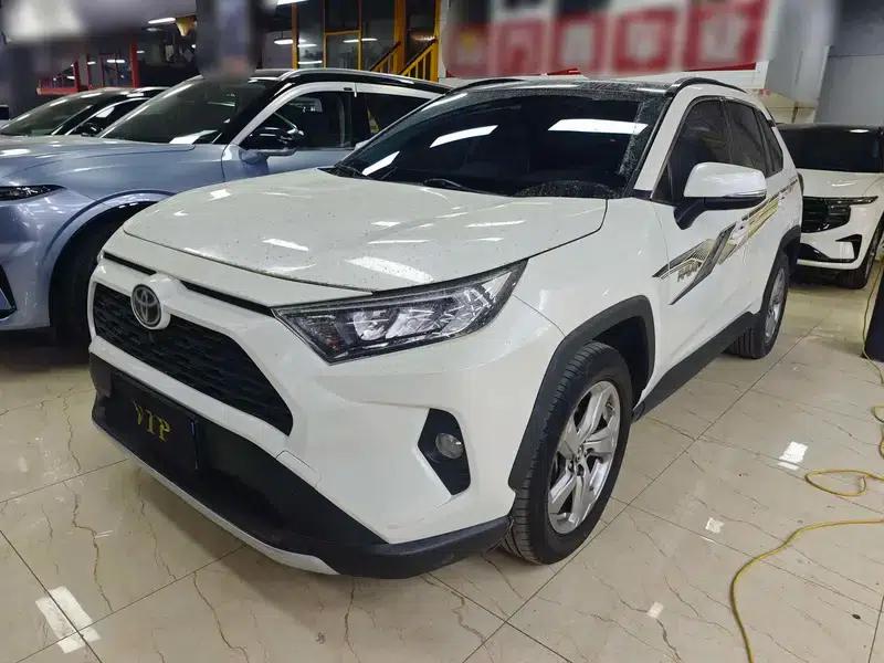 RAV4 2020 2.0L CVT 4WD Fashion Edition — миниатюра 1