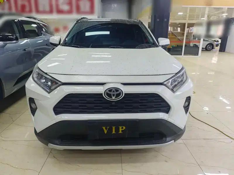 RAV4 2020 2.0L CVT 4WD Fashion Edition — миниатюра 2