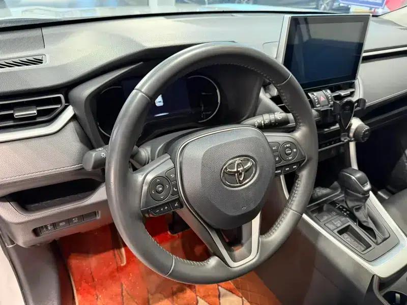 2022 Toyota RAV4 2.0L CVT 2WD Fashion Edition — миниатюра 11