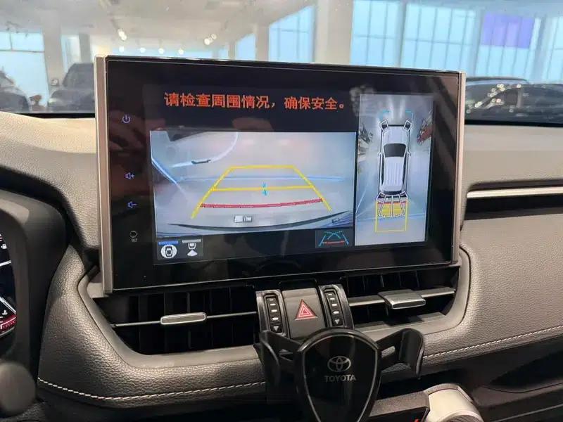 2022 Toyota RAV4 2.0L CVT 2WD Fashion Edition — миниатюра 6