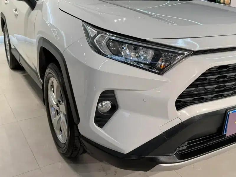 2022 Toyota RAV4 2.0L CVT 2WD Fashion Edition — миниатюра 7