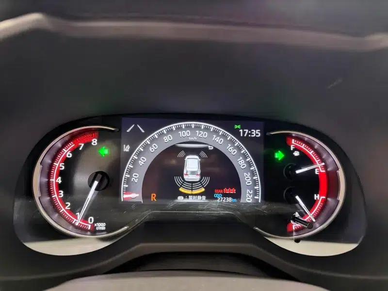 2022 Toyota RAV4 2.0L CVT 2WD Fashion Edition — миниатюра 10