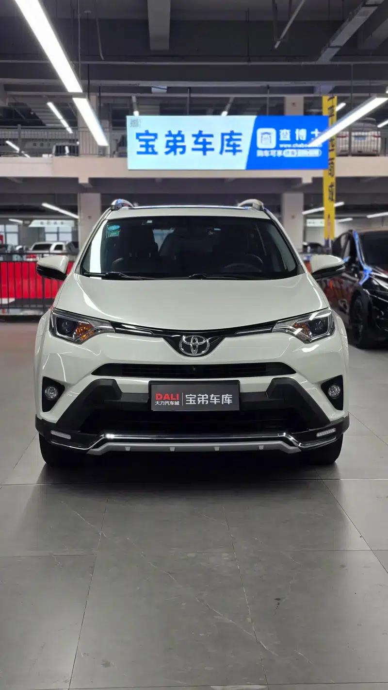 RAV4 2019 2.0L CVT 2WD Fashion Edition (China VI Emission Standard) — миниатюра 2