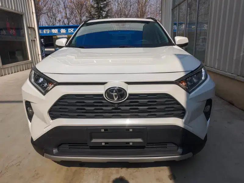 2021 RAV4 2.0L CVT 2WD Fashion Plus Edition — миниатюра 2