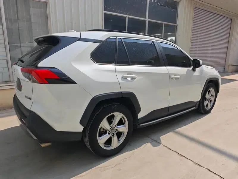 2021 RAV4 2.0L CVT 2WD Fashion Plus Edition — миниатюра 6