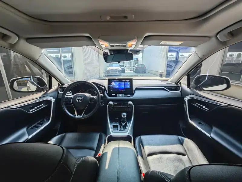 2021 RAV4 2.0L CVT 2WD Fashion Plus Edition — миниатюра 8