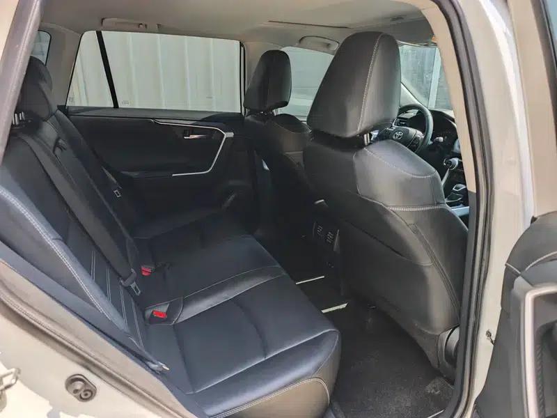 2021 RAV4 2.0L CVT 2WD Fashion Plus Edition — миниатюра 9