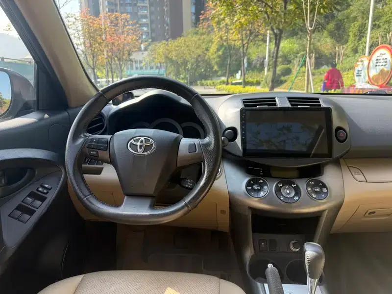 RAV4 2013 Special Edition 2.0L Automatic Elite — миниатюра 14