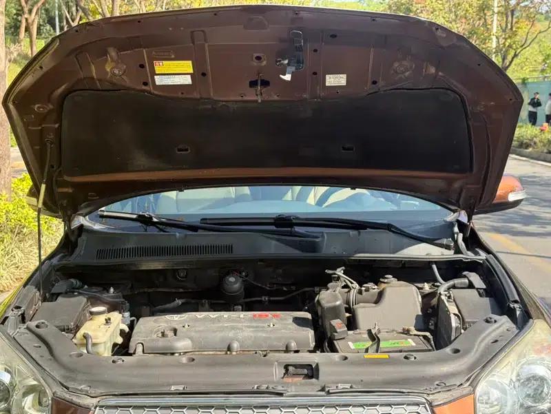 RAV4 2013 Special Edition 2.0L Automatic Elite — миниатюра 7