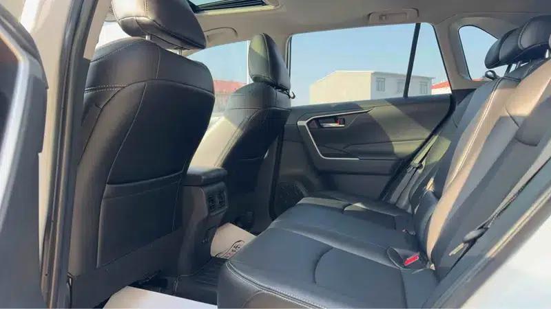 2023 RAV4 2.0L CVT 2WD Fashion Edition — миниатюра 15