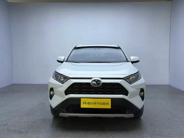 RAV4 2021 Facelift Hybrid 2.5L CVT 2WD Elite Edition — миниатюра 2