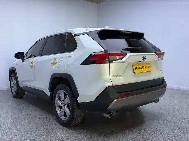 RAV4 2021 Facelift Hybrid 2.5L CVT 2WD Elite Edition — миниатюра 5