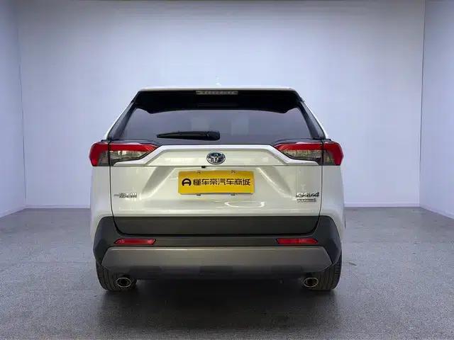 RAV4 2021 Facelift Hybrid 2.5L CVT 2WD Elite Edition — миниатюра 6