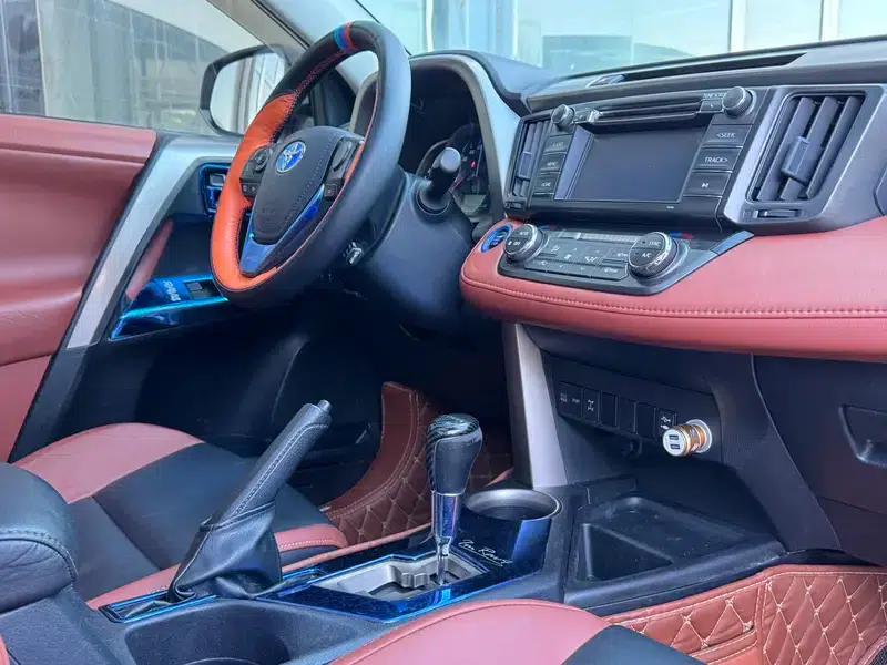2013 RAV4 2.5L Automatic 4WD Elite Edition — миниатюра 11