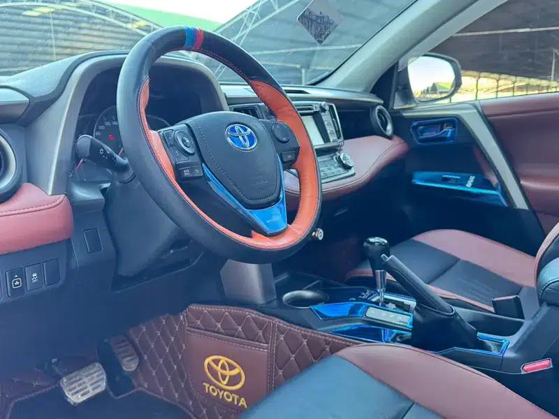 2013 RAV4 2.5L Automatic 4WD Elite Edition — миниатюра 12