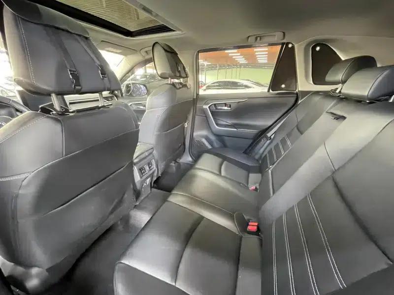 2021 RAV4 2.0L CVT 2WD Fashion Plus Edition — миниатюра 9