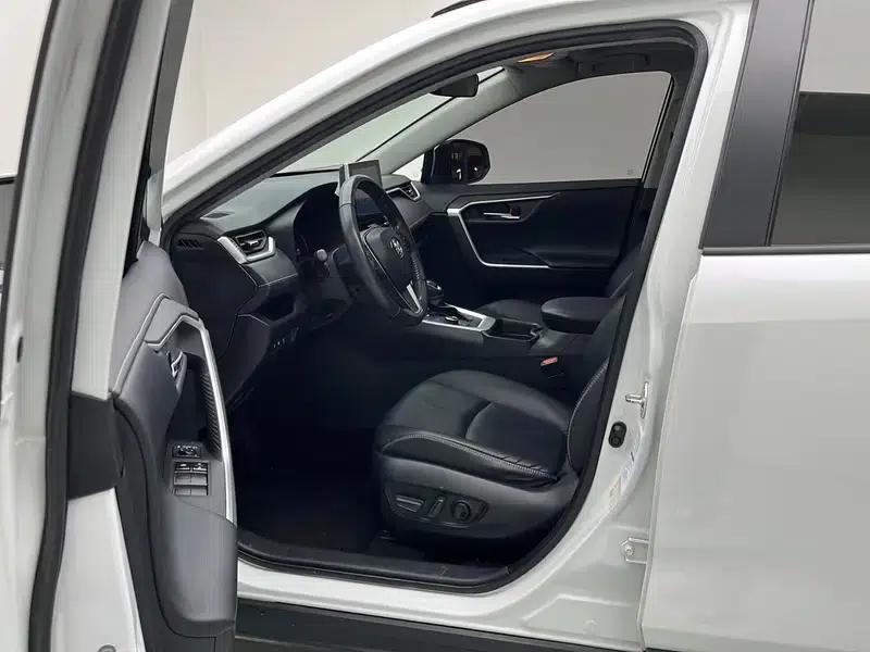 RAV4 2022 Hybrid 2.5L CVT AWD Elite PLUS Edition — миниатюра 17
