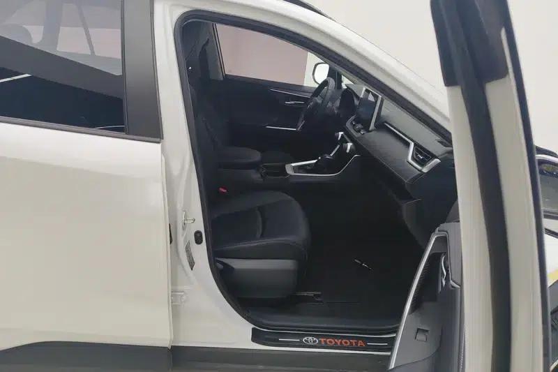 2021 RAV4 2.0L CVT 2WD Fashion Plus Edition — миниатюра 9
