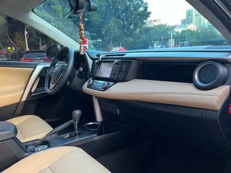 RAV4 2019 2.0L CVT 2WD Fashion X Limited Edition (China VI Emission Standard) — миниатюра 32