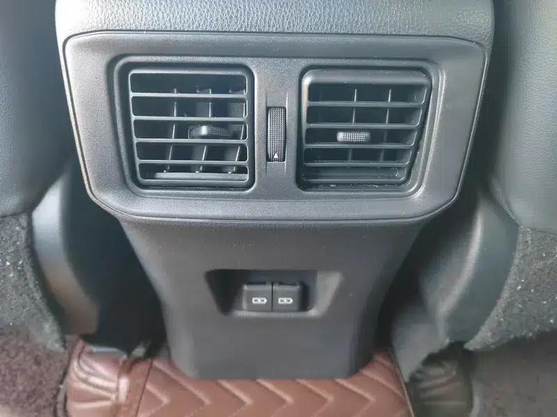 2022 RAV4 2.0L CVT 2WD Fashion Plus Edition — миниатюра 15