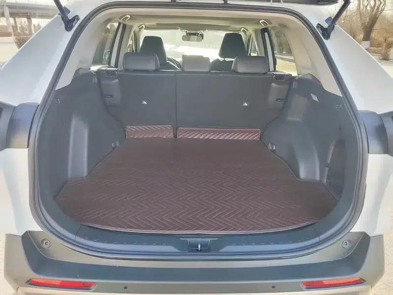 2022 RAV4 2.0L CVT 2WD Fashion Plus Edition — миниатюра 20